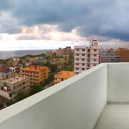 City Tower, Luxury 2 Two Bed Seaview Apartment Colombo Dehiwala-Mount Lavinia Bagian luar foto