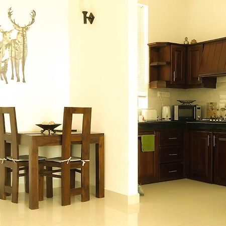 City Tower, Luxury 2 Two Bed Seaview Apartment Colombo Dehiwala-Mount Lavinia Bagian luar foto