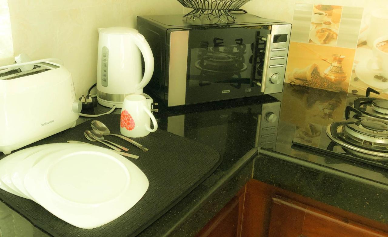 City Tower, Luxury 2 Two Bed Seaview Apartment Colombo Dehiwala-Mount Lavinia Bagian luar foto